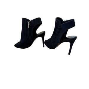 KAREN MILLEN NAVY SUEDE BUTTON UP BOOTIES HEELS SZ 8 (38)